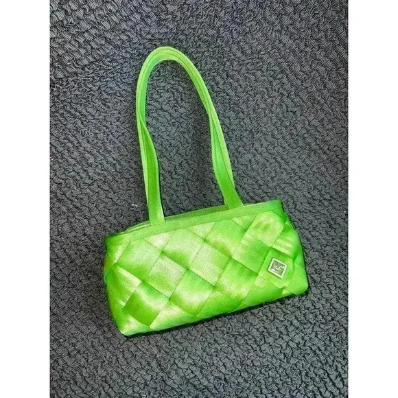 MAGGIE BAGS seat belt bag green - Picture 1 of 13
